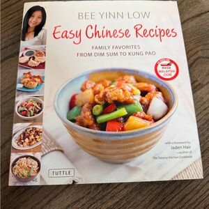 Easy Chinese Recipes Cookbook by Bee Yinn Low